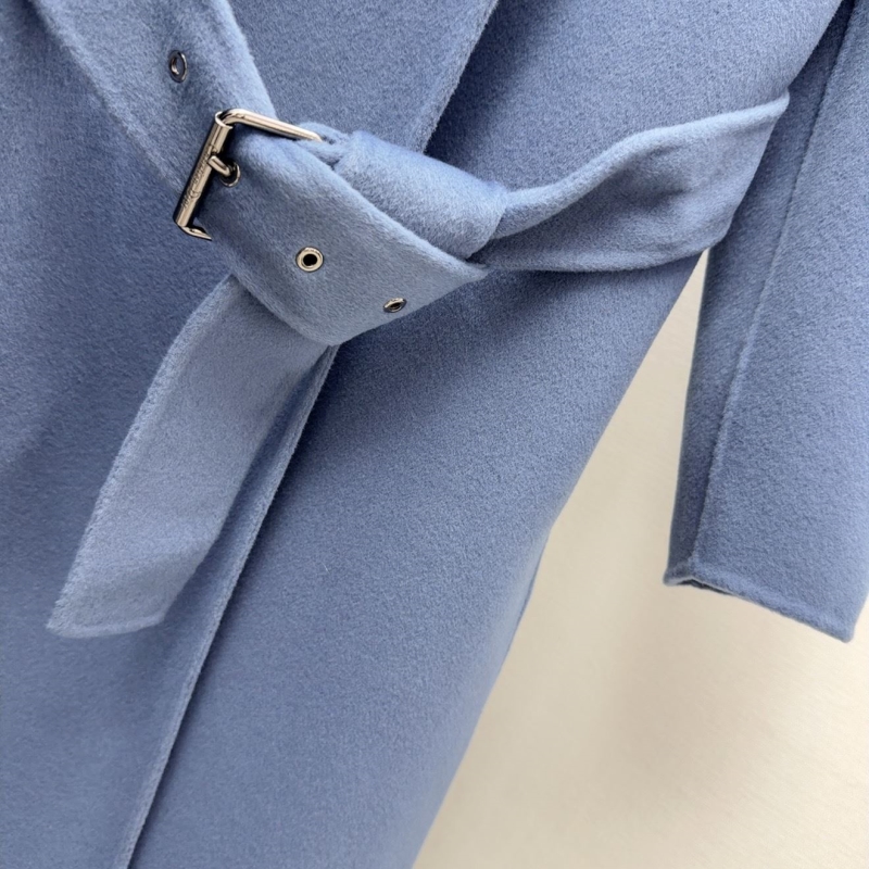 chr1st1an D10r outwear